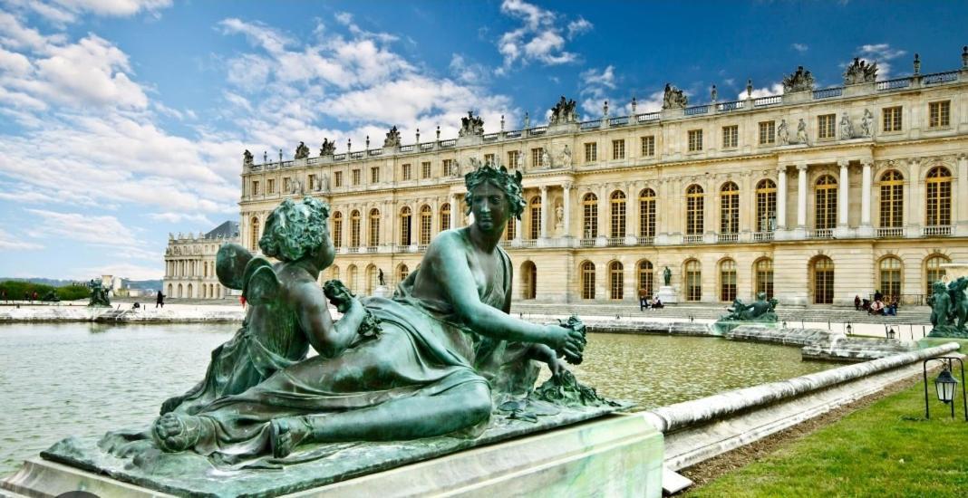 Home Versailles Buitenkant foto