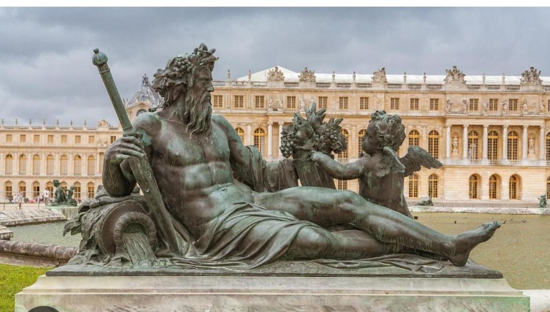 Home Versailles Buitenkant foto